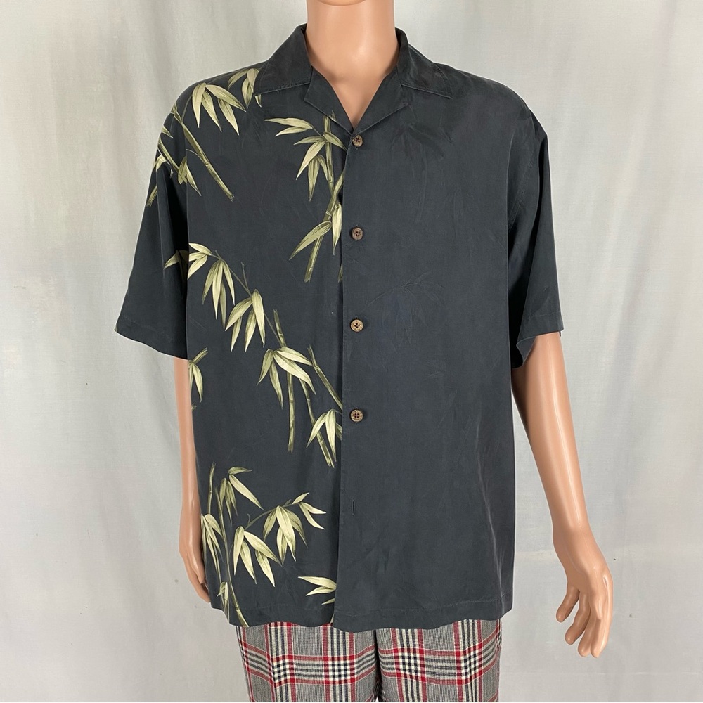 Bamboo Cay pure silk, coconut buttons Hawaiian shirt